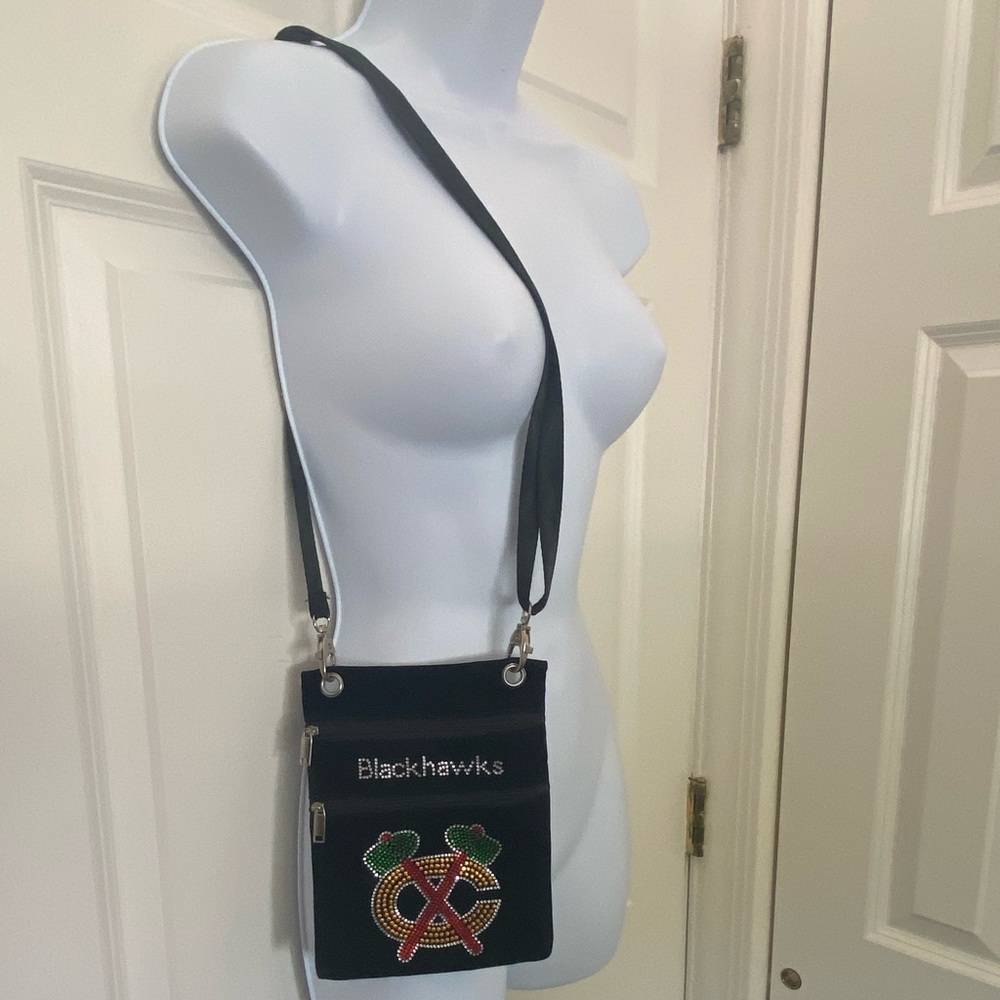 Chicago Blackhawks velvet & rhinestone bling shoulder purse. Rare find.